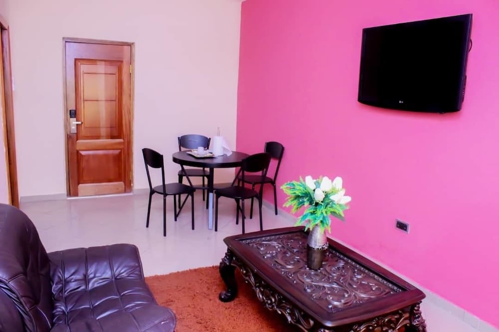 Executive Suite, 1 King Bed, Valley View photo 2