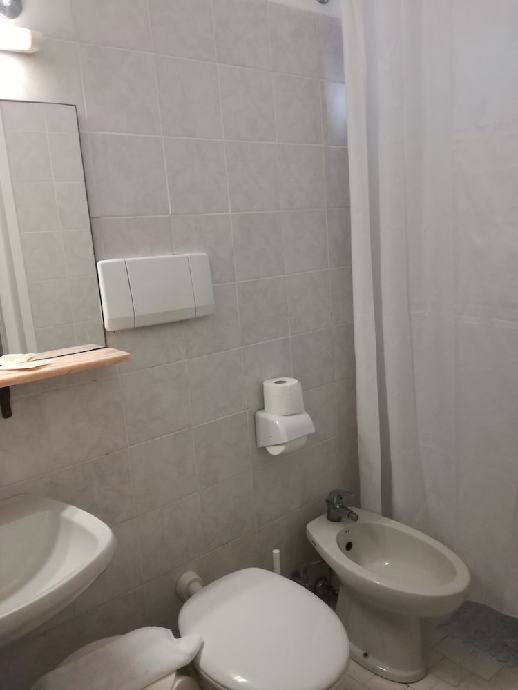 Double or Twin Room photo 2