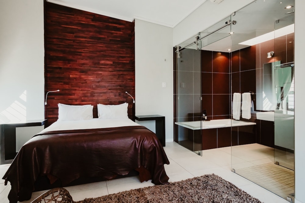 Executive Room, Bathtub