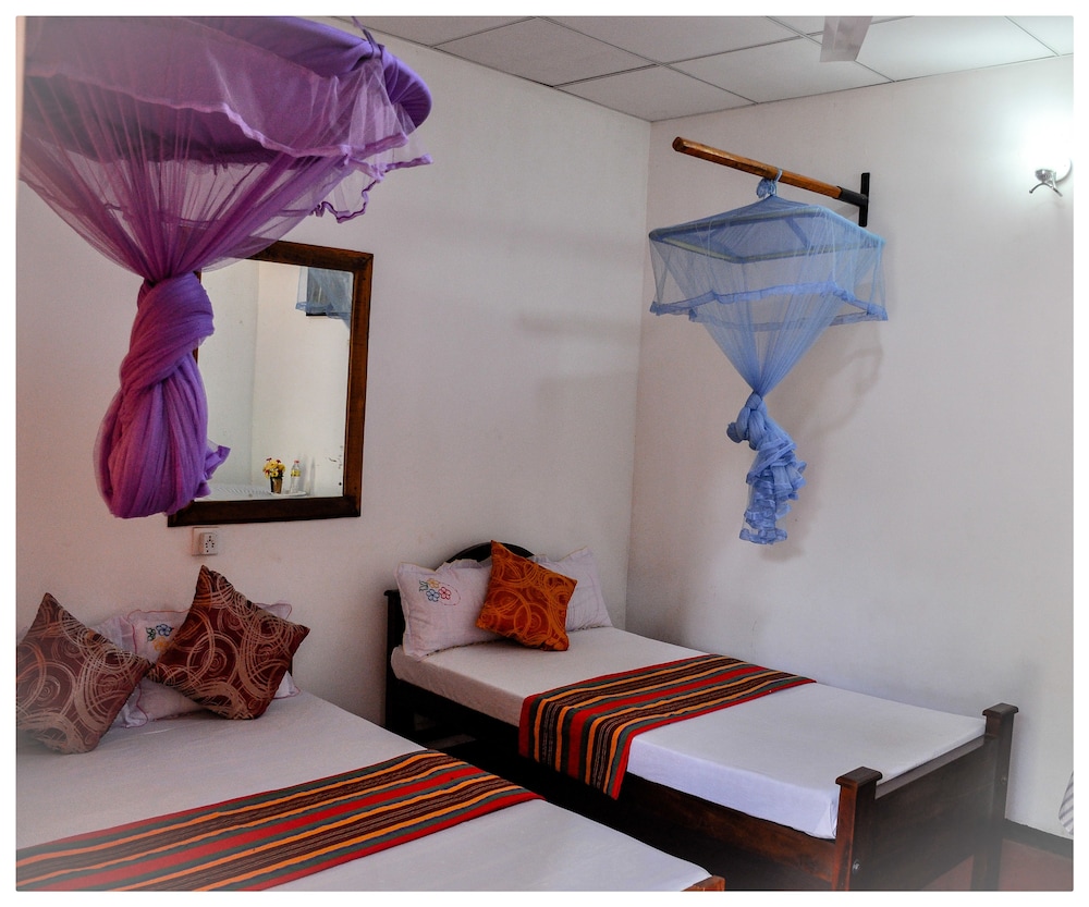Standard Double Room, Multiple Beds, Non Smoking photo 1