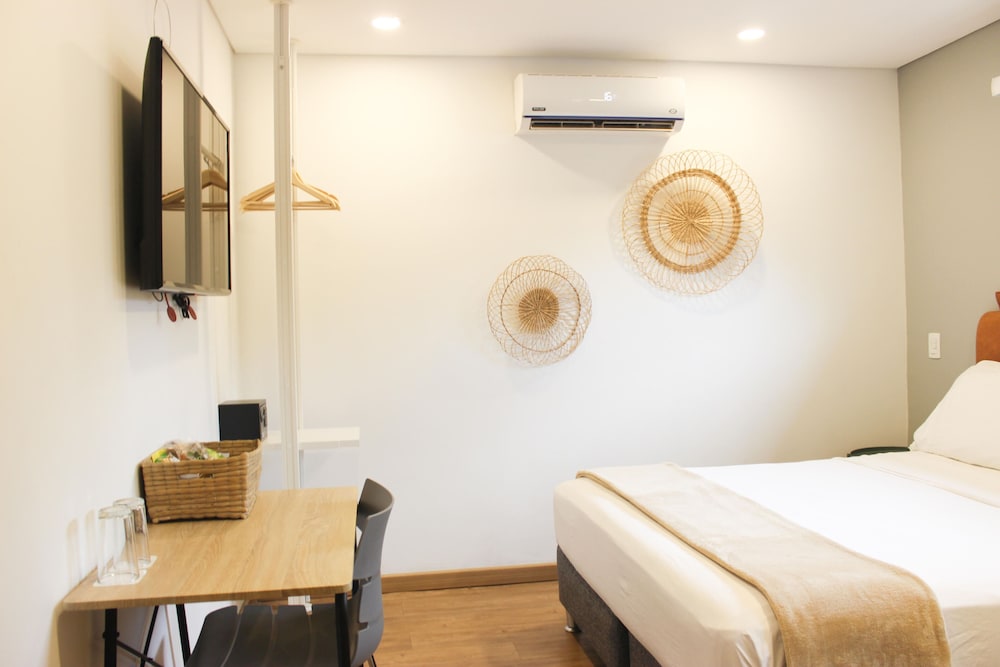 Double Room, 1 Queen Bed, Non Smoking photo 1