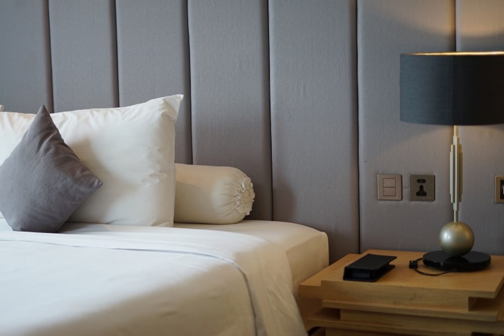 Deluxe Twin Bed Non-Smoking photo 3