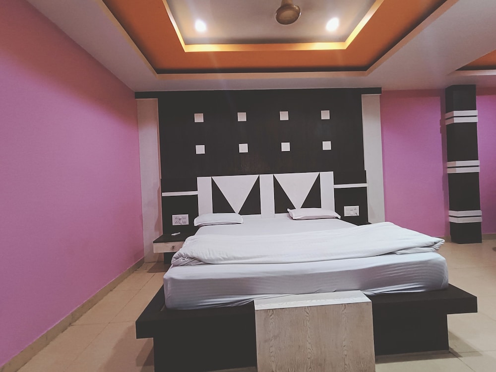 Deluxe Double Room - Photo 10