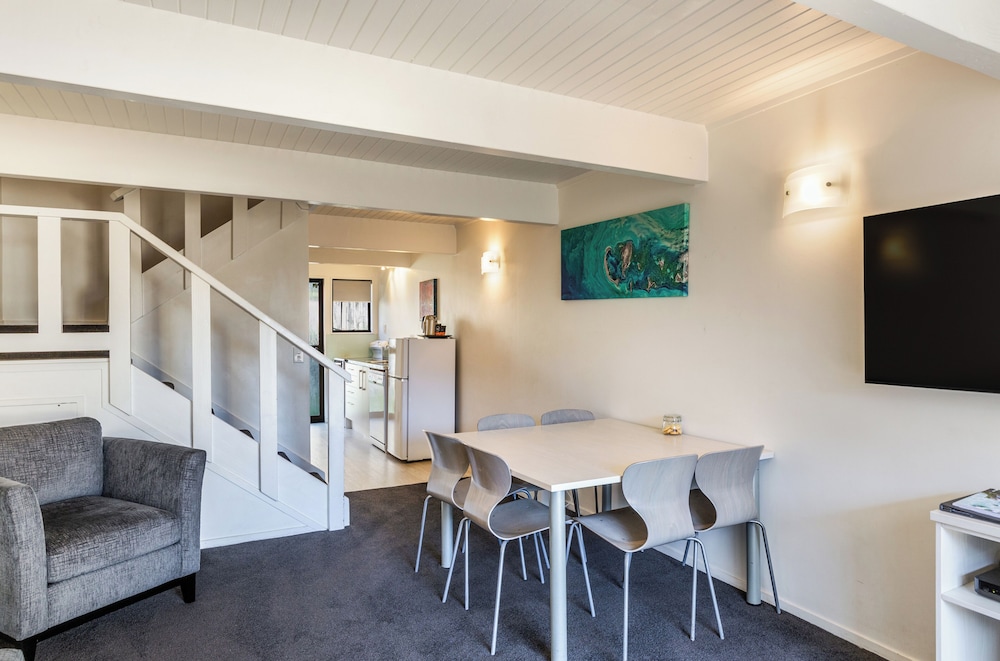 Two Bedroom Family Apartment - Photo 6