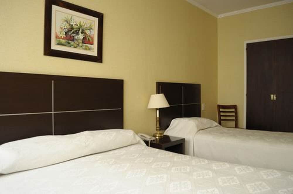 Triple Room (Habitacion Doble más cama) - Photo 4