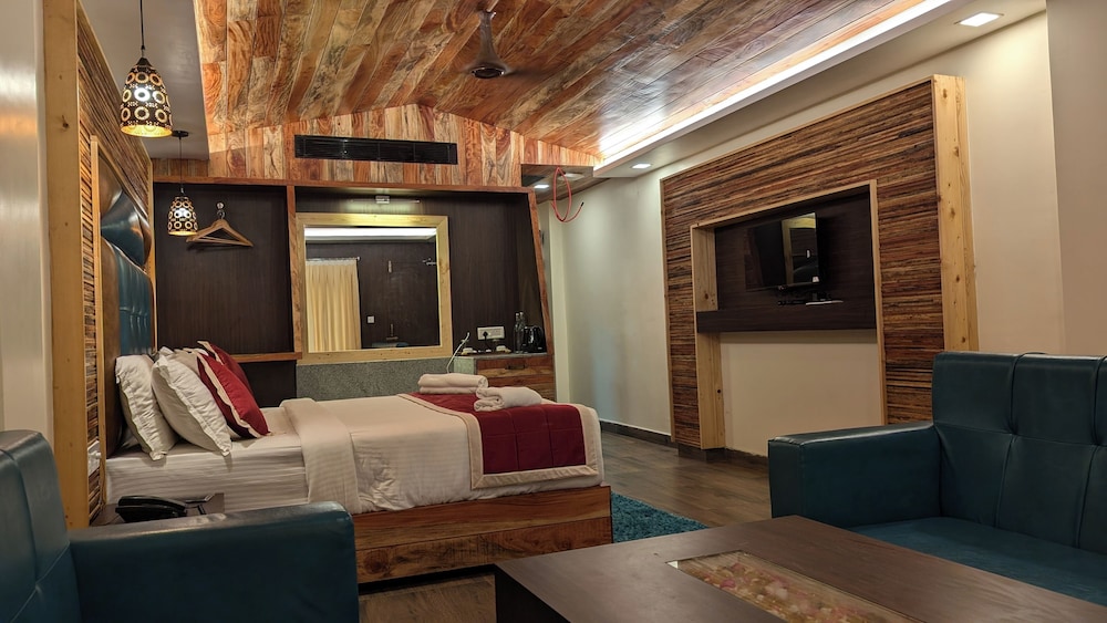 Executive Room - Photo 2