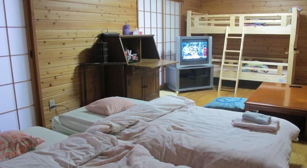 Family Quadruple Room, Non Smoking photo 2
