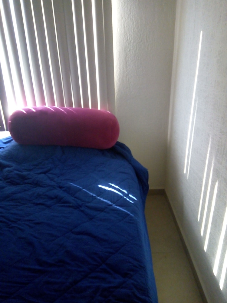 Basic House photo 3