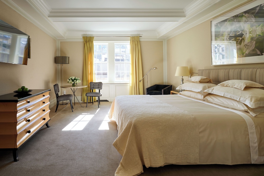 Seventy-Seven King Room