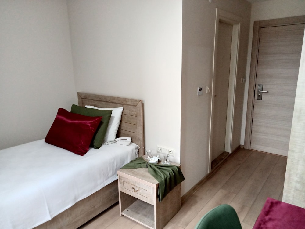 Standard Room photo 3