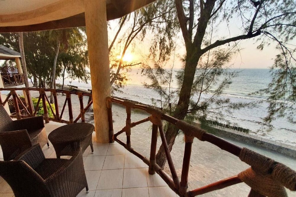 Comfort Double Room, Beach View