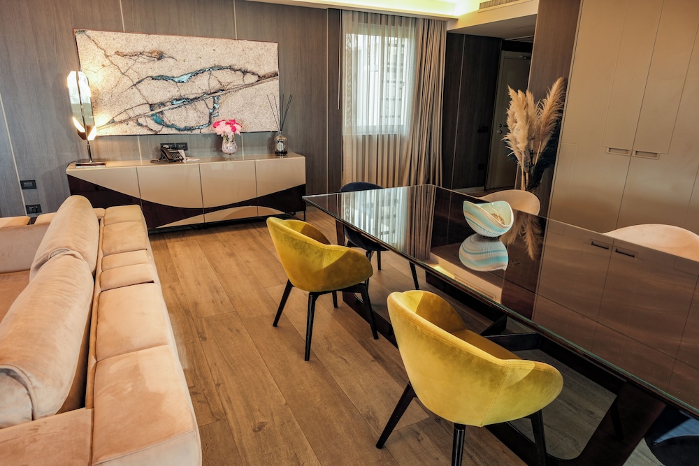 Exclusive Suite - Photo 10