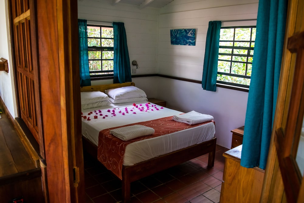 Cottage, 1 Bedroom, Kitchen (Plum) photo 2