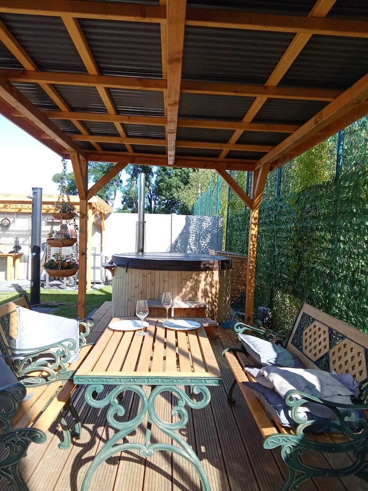 Panoramic Tent