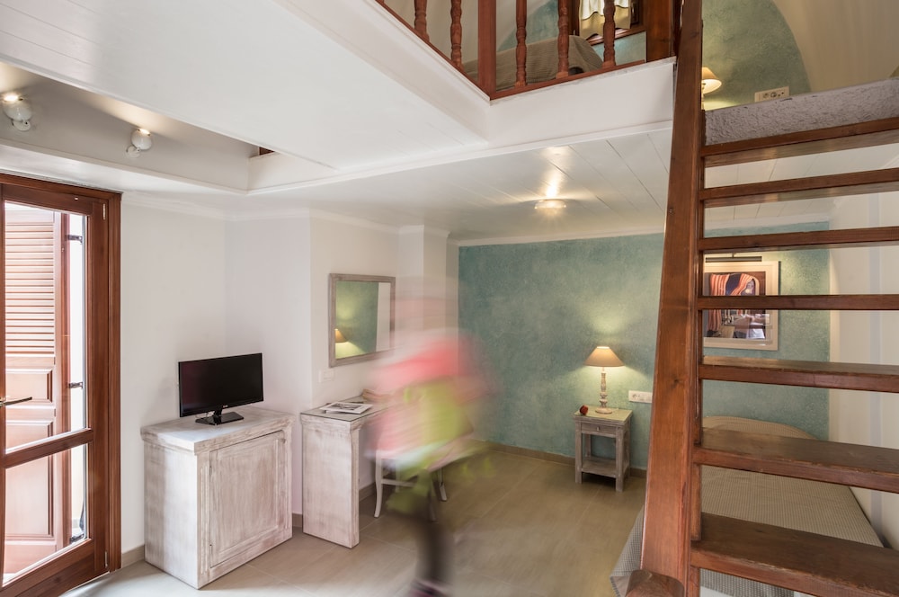Triple Room - Photo 6