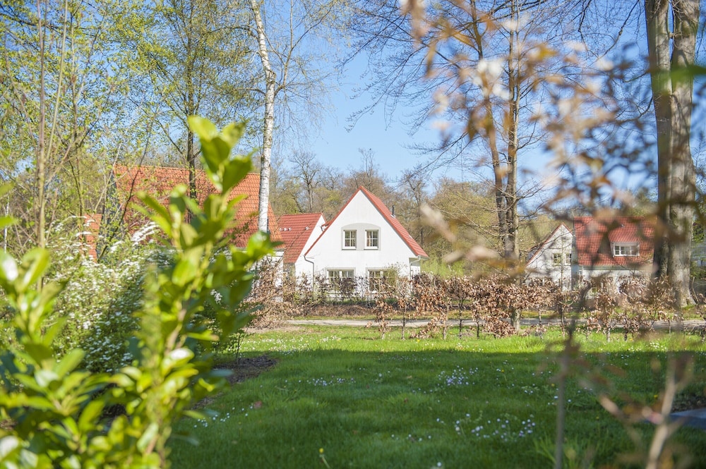 Villa photo 3