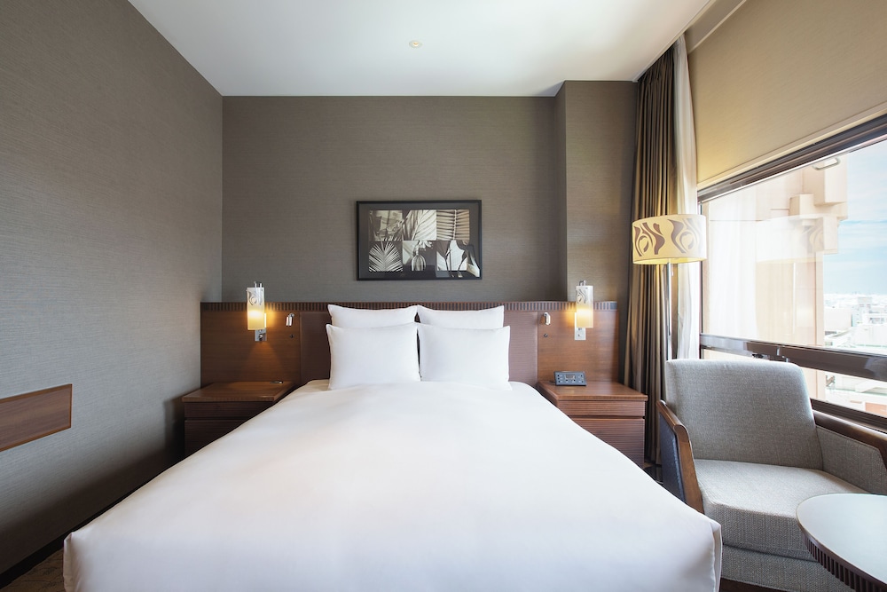 Club Double Room, Smoking (1 Double Bed, With Lounge Access)