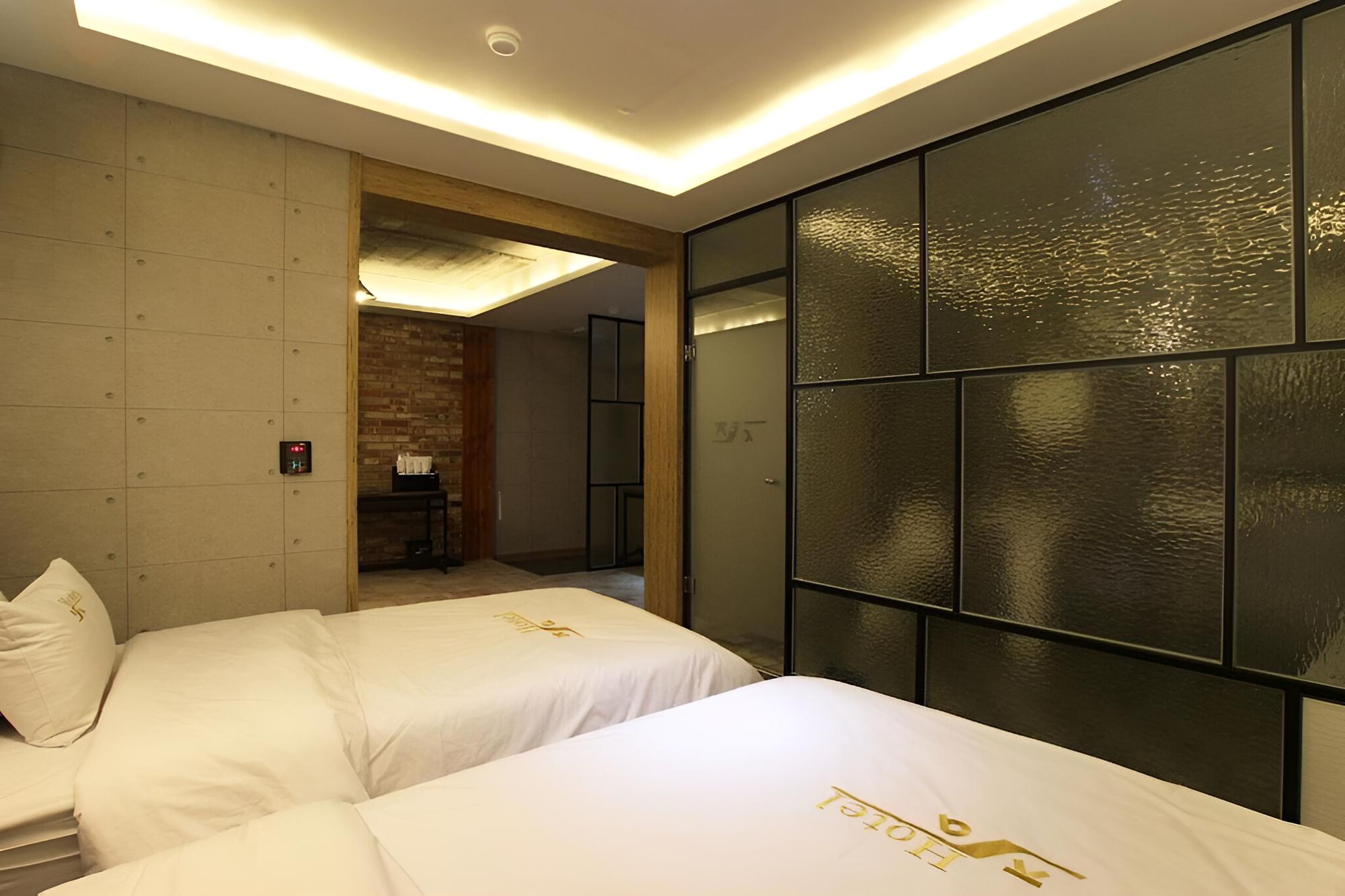 Room (Suite (Twin Spa)) - Photo 2