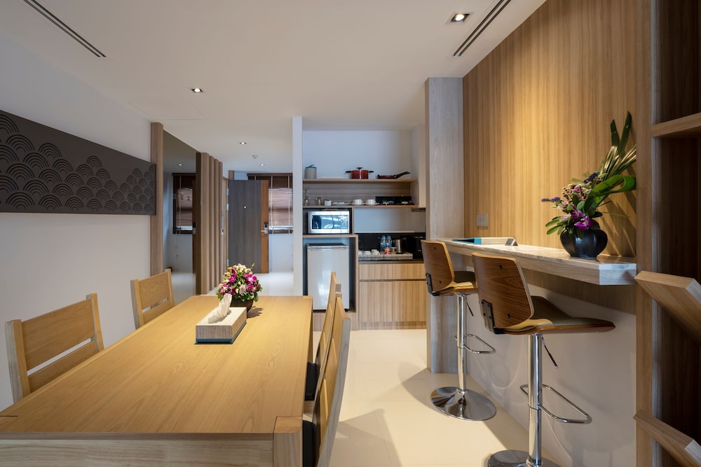 Two Bedroom Suite - Photo 4