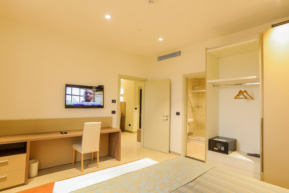 Executive Suite photo 3