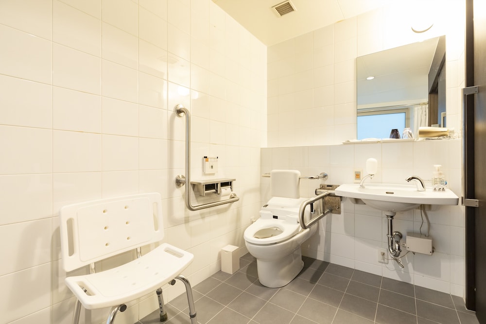 Universal Twin Room - Non-Smoking - Photo 8
