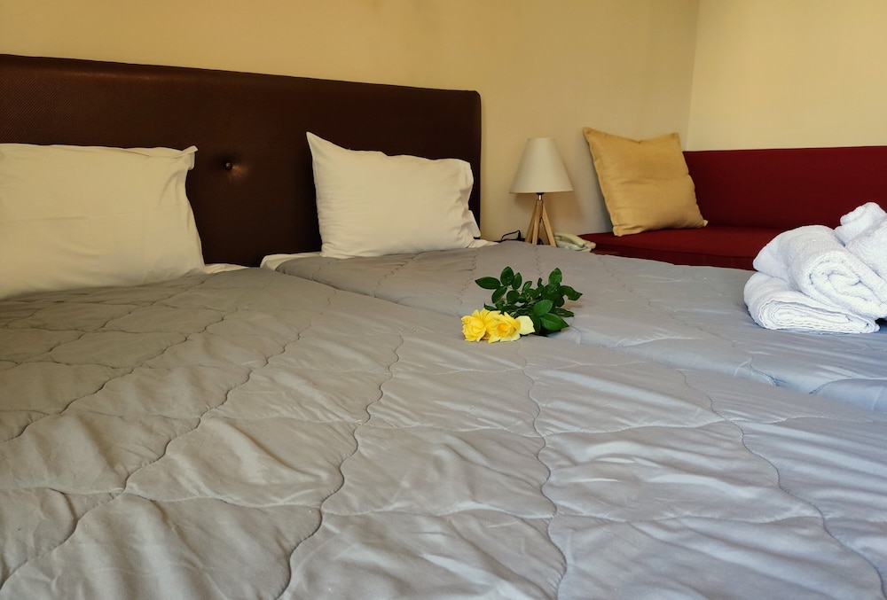 Basic Triple Room, 1 Bedroom photo 1