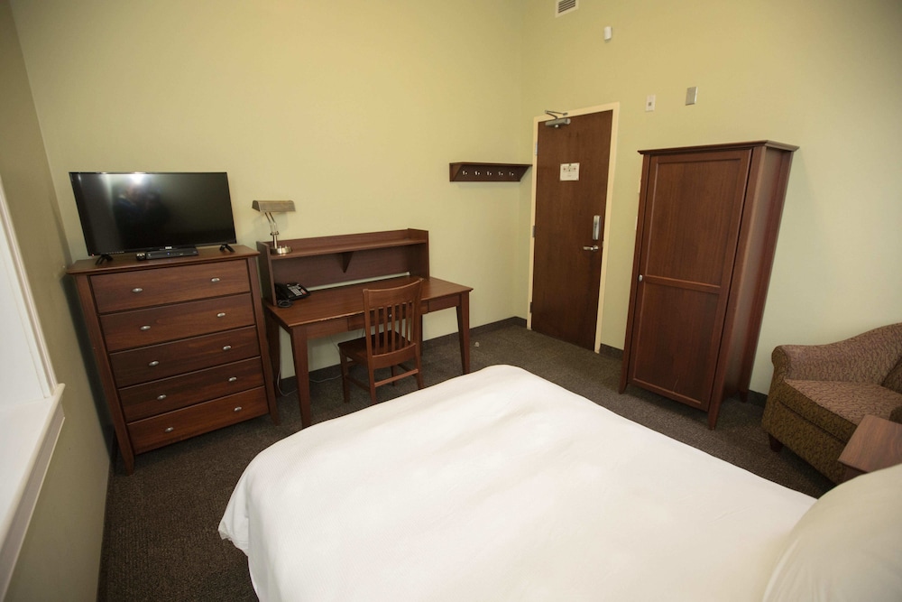 Two-Bedroom Suite photo 2