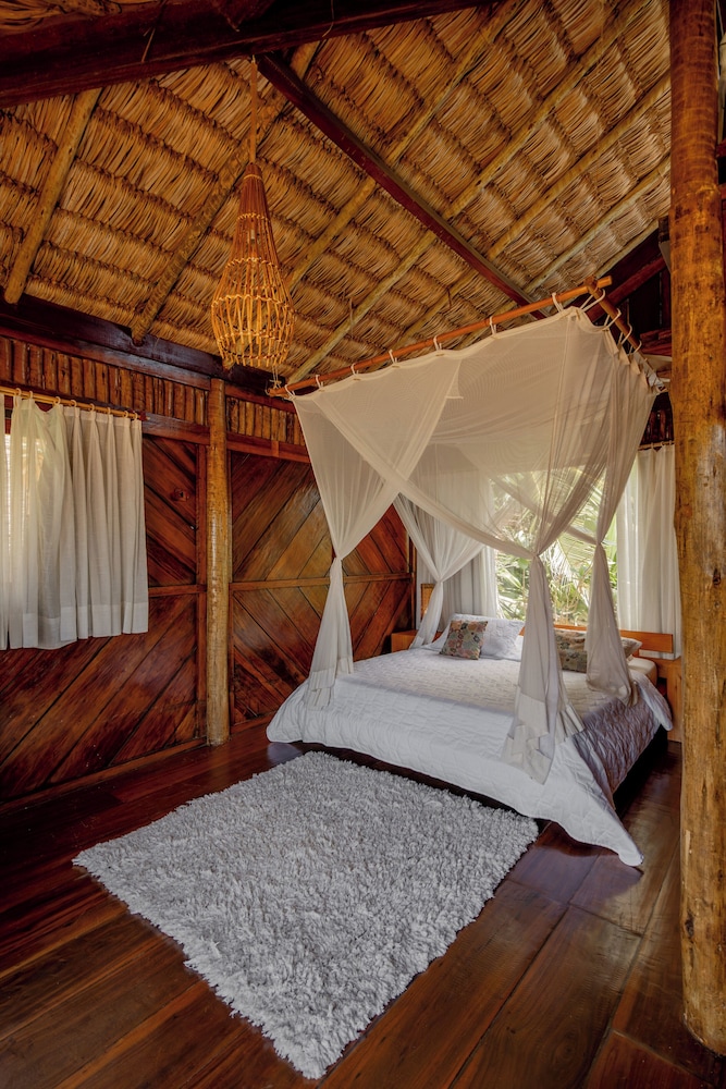 Bungalow Ocean 1