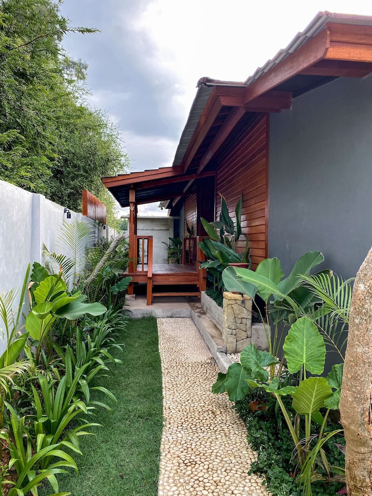 Villa Beach Front - Photo 2