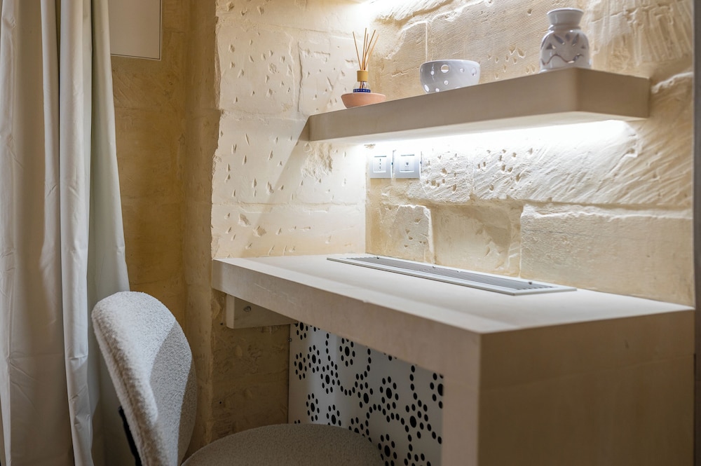 Deluxe Double Room, Non Smoking, Air conditioning