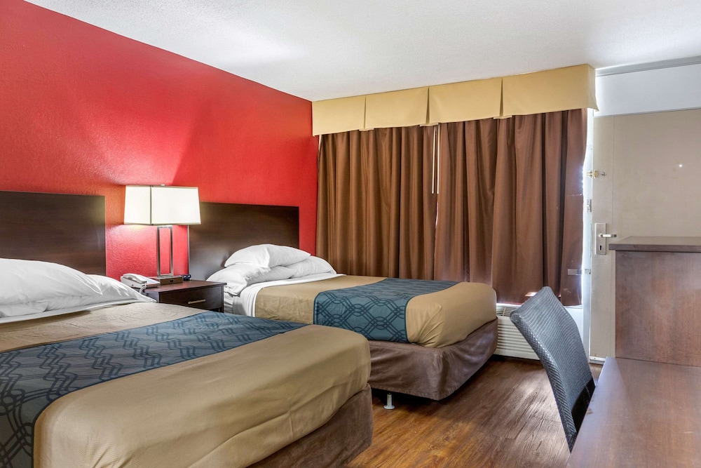 Standard Room, 2 Double Beds, Smoking photo 1