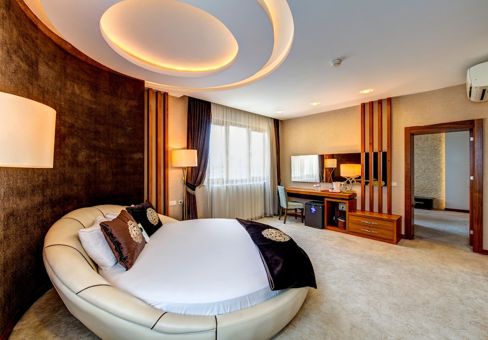 King Suite photo 3