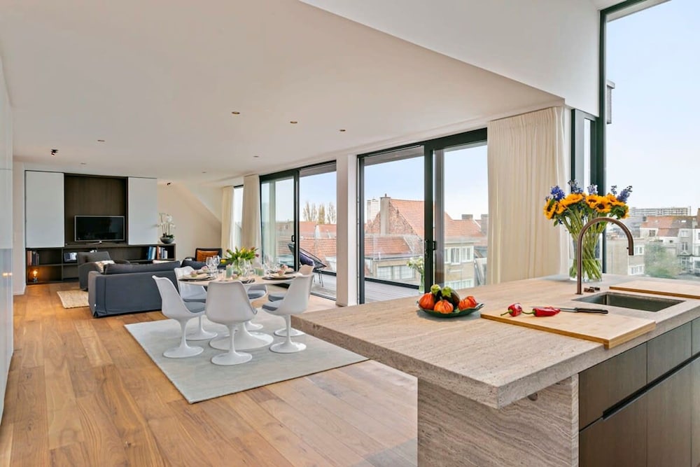 Majestic new Penthouse With 2 Parkings, Photo 18