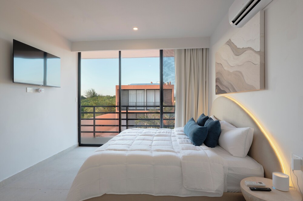 Serenity Suite #1 photo 1