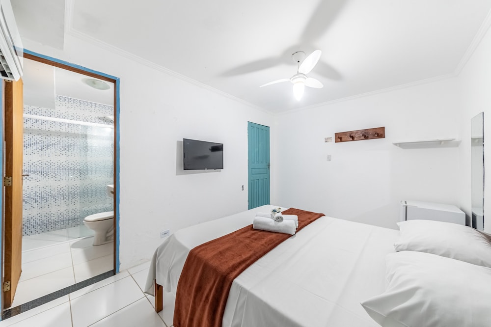Economy Twin Room - Photo 8