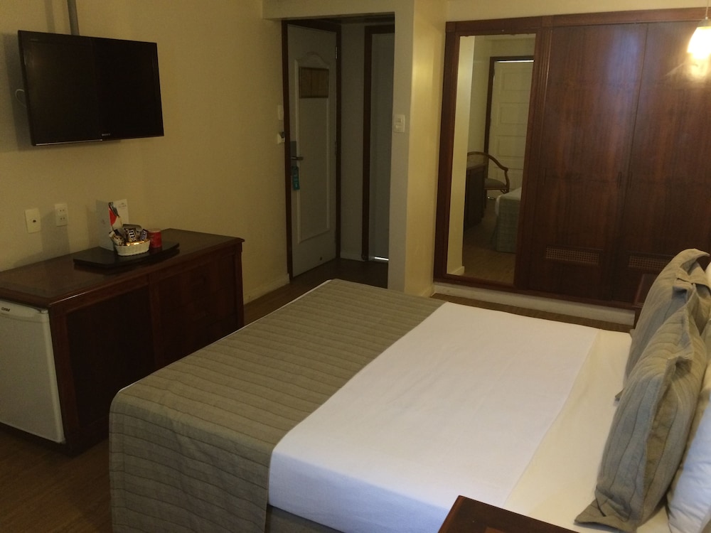 Deluxe Double Room (with Balcony)