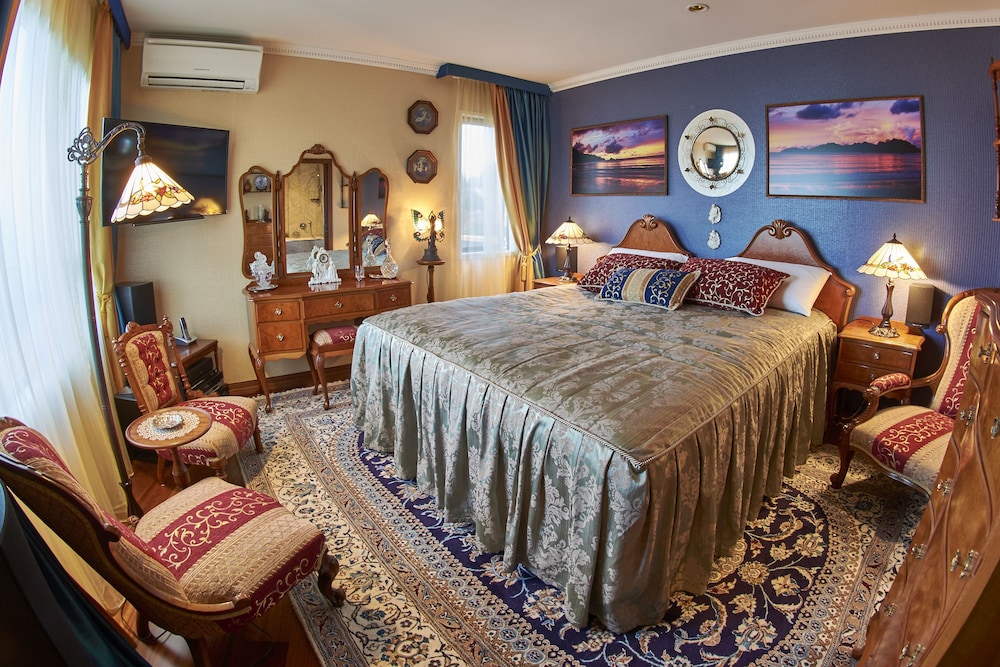 Harbour Executive Suite photo 1