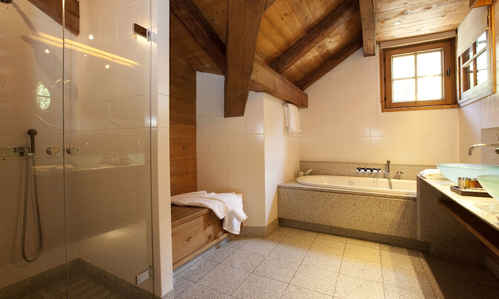 Double Room (Prestige)