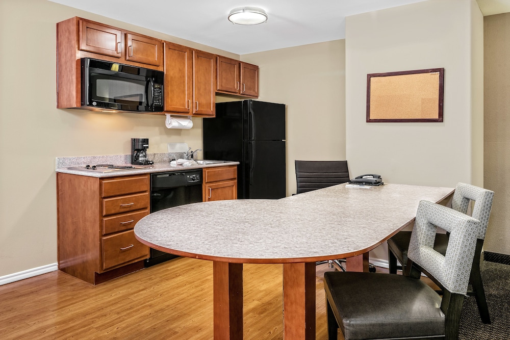 Suite, 1 Bedroom - Photo 5