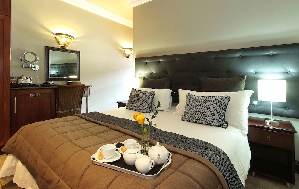 Deluxe Suite photo 1