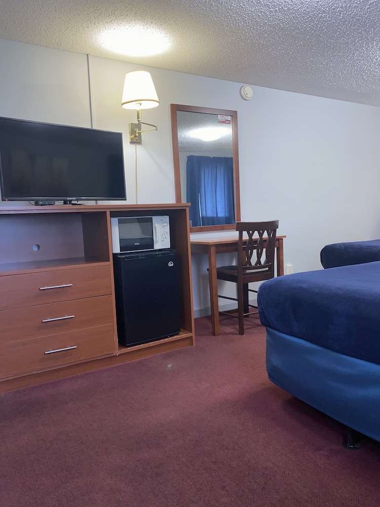 Basic Triple Room photo 2