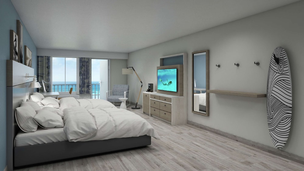 Deluxe Room, 1 King Bed (Sea Turtle) photo 1