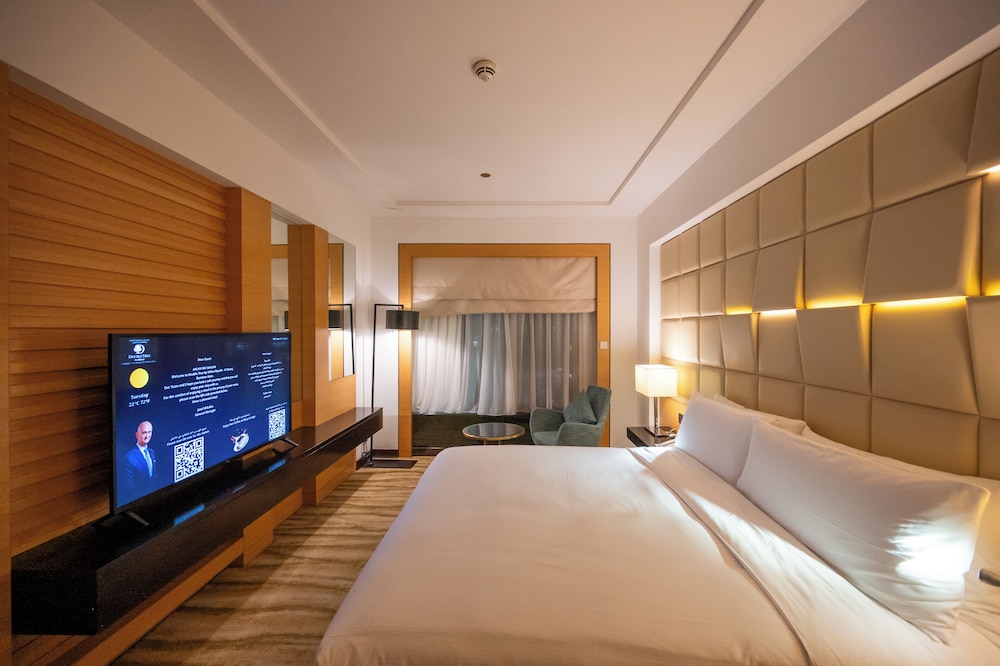 Room, 1 King Bed - Photo 2