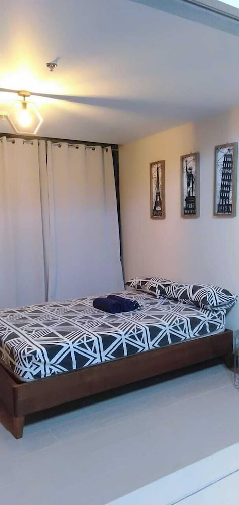 Convenient 1 Bedroom photo 3