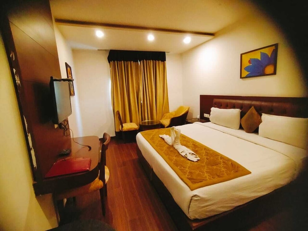 Superior Double Room, 1 Bedroom, Private Bathroom, Tower