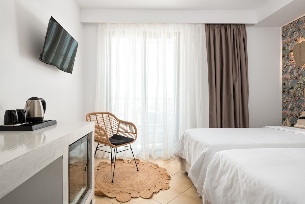 Superior Double or Twin Room photo 1