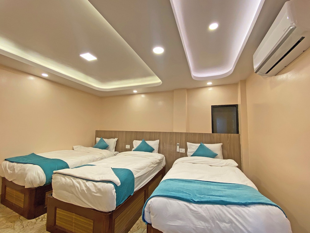Deluxe Triple Room - Photo 6
