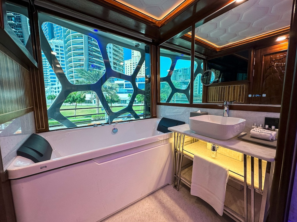 Royal Suite, Balcony, Sea View photo 2
