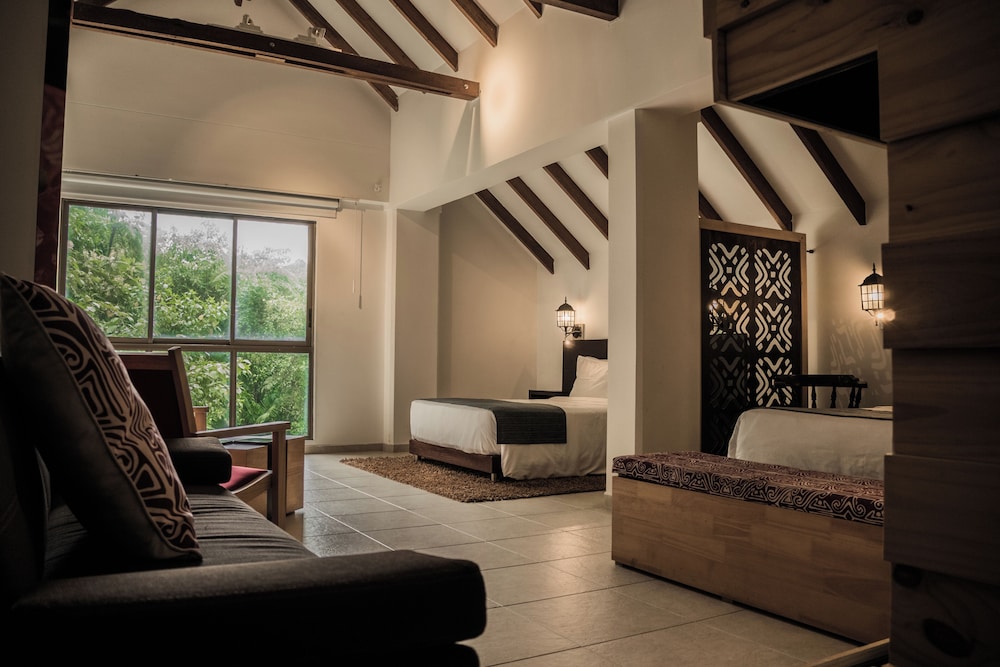 Standard Quadruple Room, 2 Double Beds, Private Bathroom