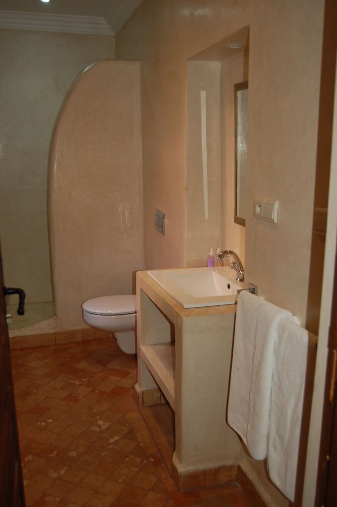 Double Room - Photo 4